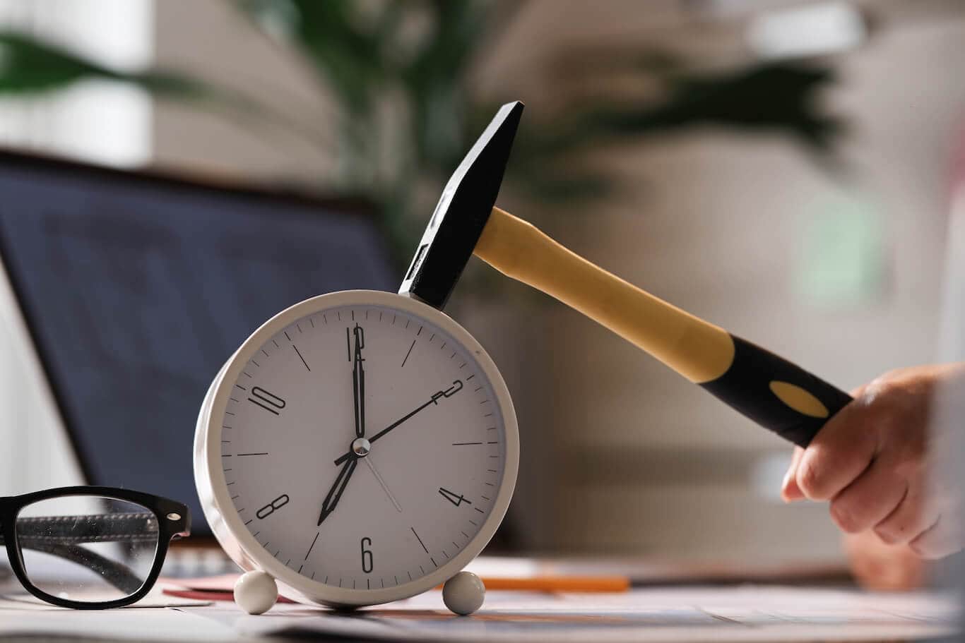 The 5-hour working day - the revolution of the working time model?