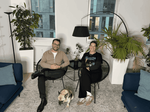 Lesley und Luca sprechen in unserem Expertenpodcast von HR für HR über HR Trends.