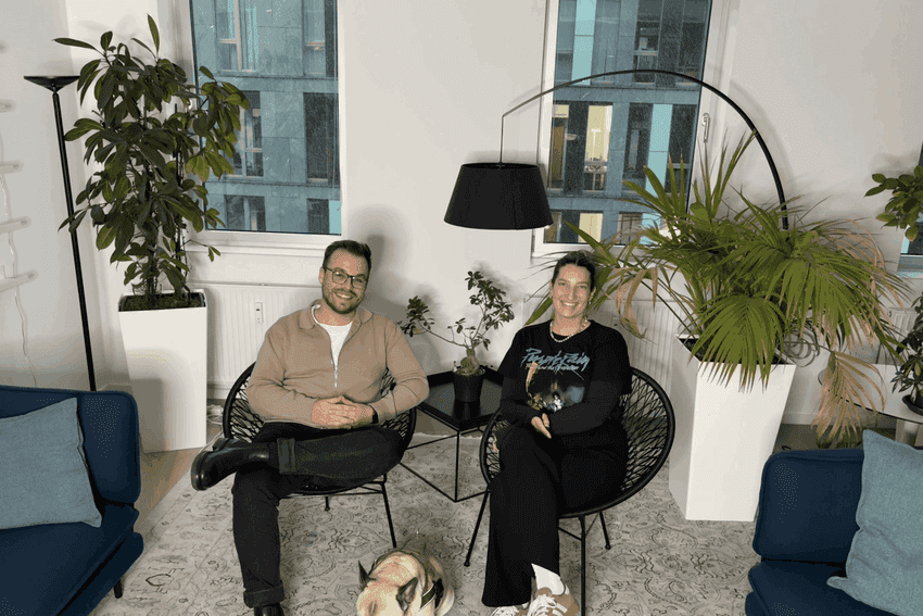 Lesley und Luca sprechen in unserem Expertenpodcast von HR für HR über HR Trends.